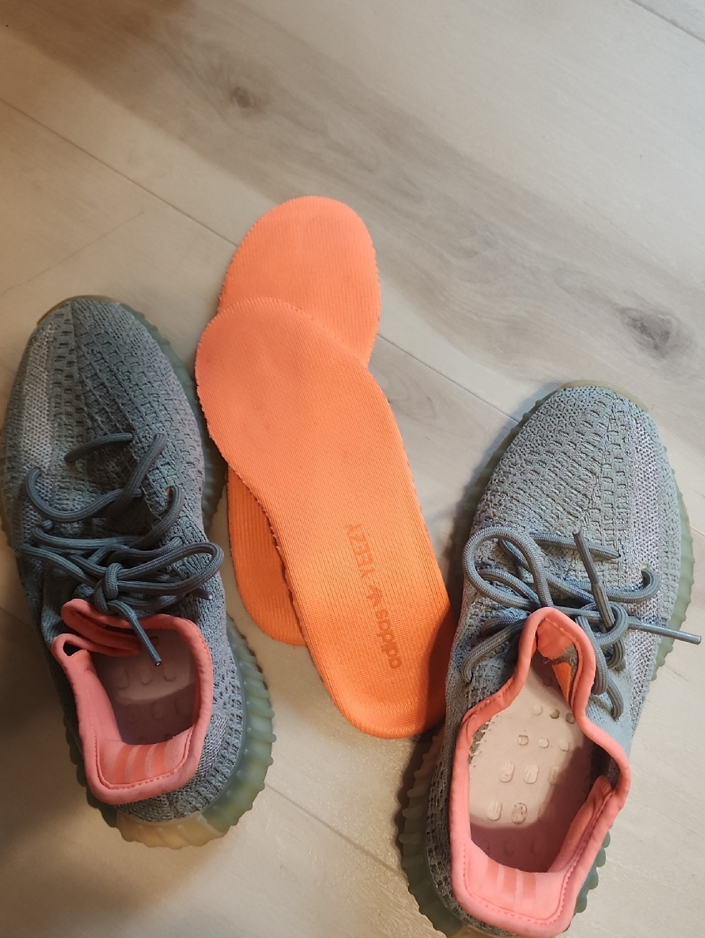 COPY - RELISTING Adidas Yeezy Boost 350 V2